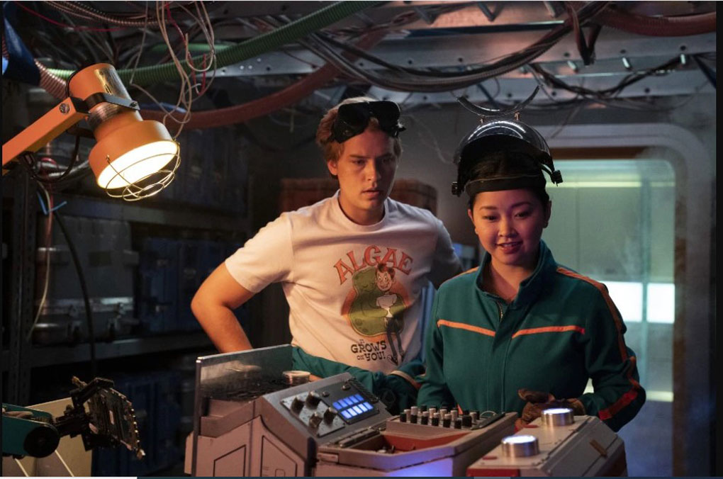 المزيج من الكوميديا والسخرية هو الذي طبع فيلم {الهدف المستحيل} في مزيج مع سينما الخيال العلمي