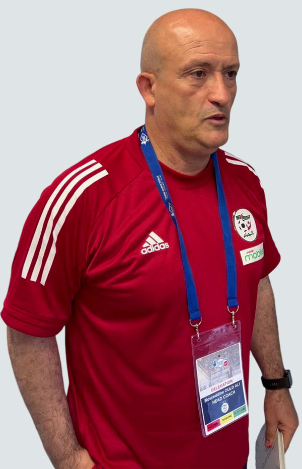 ◙ مدرب اليمن الجزائري نورالدين ولد علي يأمل في تحقيق نتيجة إيجابية وعدم توديع البطولة برصيد خال من النقاط