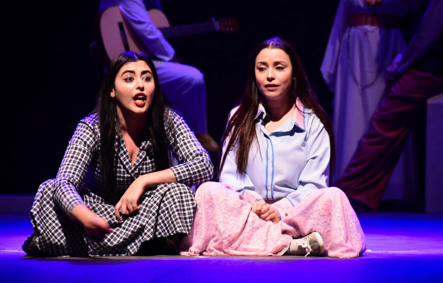 مقاربات مسرحية متنوعة