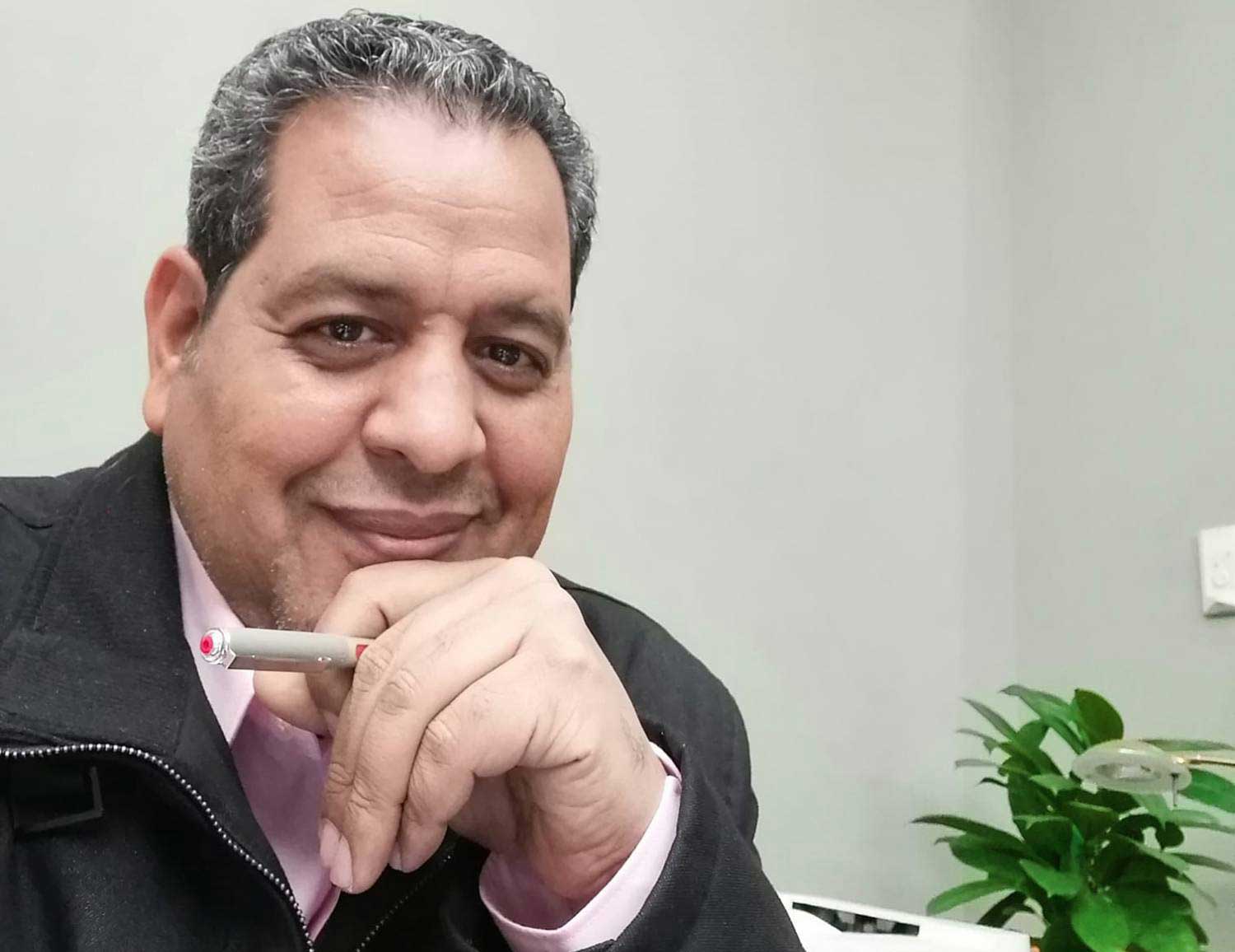 عبدالله السمطي: النص الشعري هو صيغة إنسانية وهو صورة حياة ووجود وعالم مرئي ولا مرئي