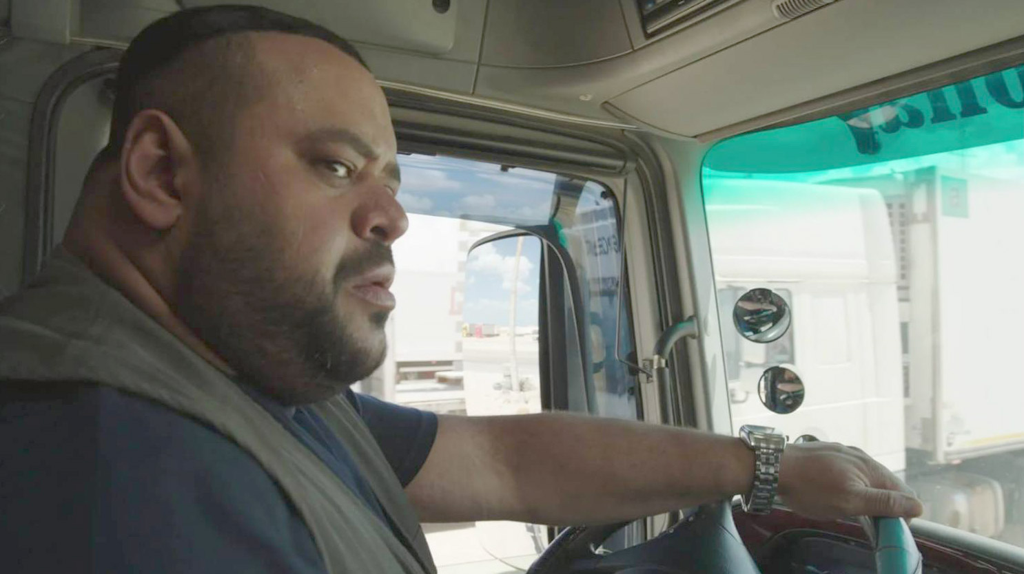 ◙ رجل ضعيف لكن احذر غضبه