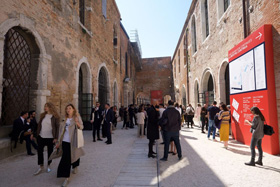 رؤى مستقبلية تتخطى حواجز الزمان والمكان